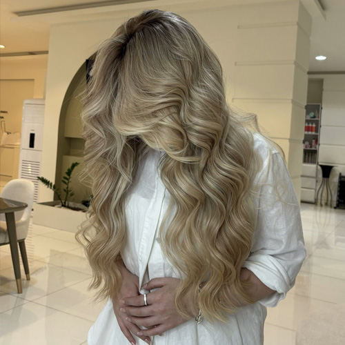 نمونه کارهای آرایشگاه الناز سالاری