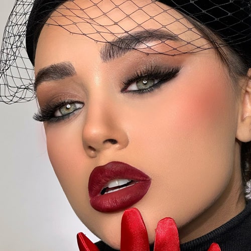 نمونه کار آرایشگاه آپامه
