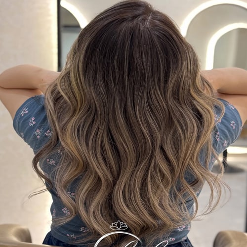 نمونه کار سالن زیبایی مهرال