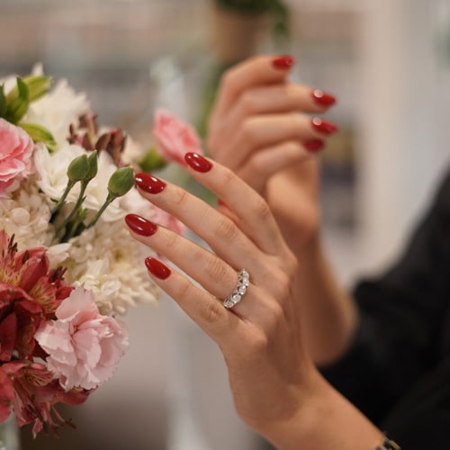 نمونه کار کاشت ناخن سالن شراره ثمری