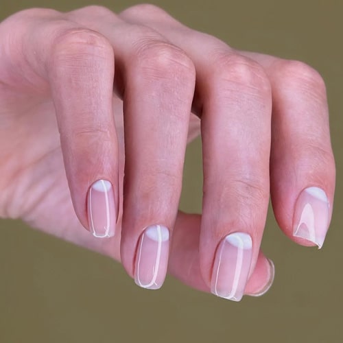 نمونه کار سالن کاشت ناخن میترا