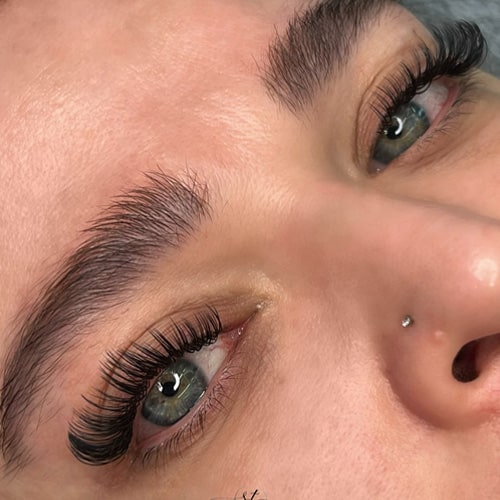 نمونه کار کاشت مژه سبا طهرانی