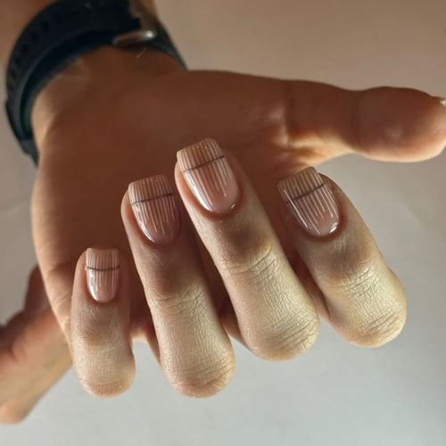 نمونه کار کاشت ناخن سالن سمانه